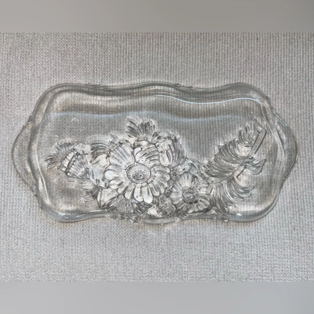 Jeannette Glass Co. Camilla Floral Glass Vanity Tray